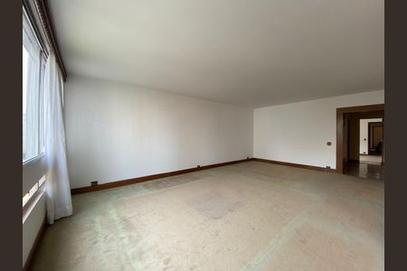 Apartamento à venda com 3 quartos, 241m² em Cerqueira César, São Paulo