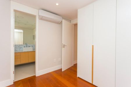 Apartamento à venda com 4 quartos, 283m² em Perdizes, São Paulo
