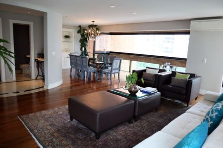 Apartamento à venda com 3 quartos, 172m² em Chácara Itaim, São Paulo