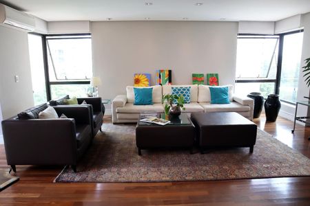 Apartamento à venda com 3 quartos, 172m² em Chácara Itaim, São Paulo
