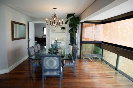 Apartamento à venda com 172m², 3 quartos e 3 vagas