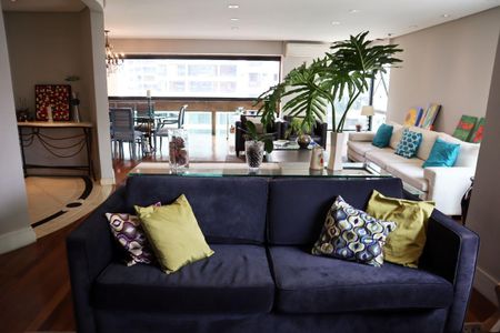 Apartamento à venda com 172m², 3 quartos e 3 vagas