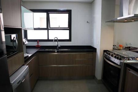 Apartamento à venda com 172m², 3 quartos e 3 vagas