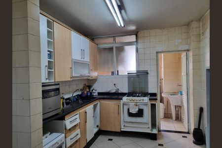 Apartamento à venda com 3 quartos, 198m² em Jardim Paulista, São Paulo
