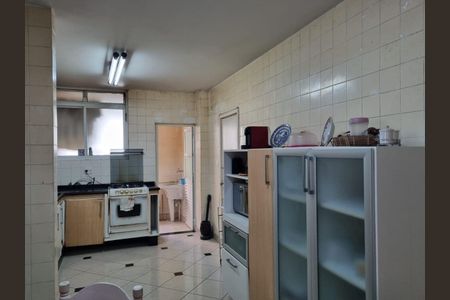 Apartamento à venda com 3 quartos, 198m² em Jardim Paulista, São Paulo