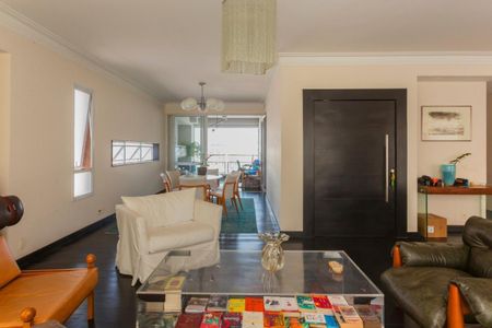 Apartamento à venda com 3 quartos, 240m² em Jardim Paulista, São Paulo