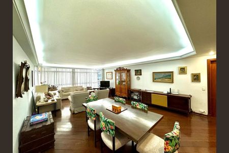 Apartamento à venda com 3 quartos, 180m² em Cerqueira César, São Paulo