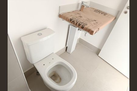 Apartamento à venda com 174m², 3 quartos e 2 vagasBanheiro da Suíte 2