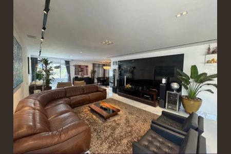 Apartamento à venda com 3 quartos, 300m² em Bela Vista, São Paulo