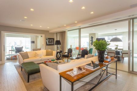 Apartamento à venda com 4 quartos, 332m² em Pinheiros, São Paulo