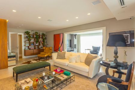 Apartamento à venda com 4 quartos, 332m² em Pinheiros, São Paulo