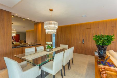 Apartamento à venda com 4 quartos, 332m² em Pinheiros, São Paulo