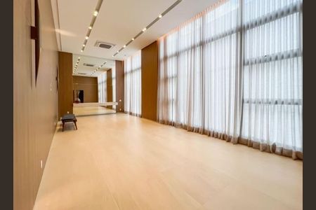 Apartamento à venda com 3 quartos, 193m² em Vila Nova Conceição, São Paulo