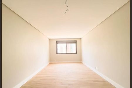Apartamento à venda com 3 quartos, 193m² em Vila Nova Conceição, São Paulo