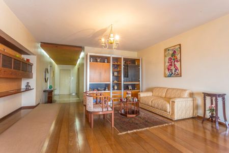 Apartamento à venda com 3 quartos, 210m² em Santa Cecilia, São Paulo