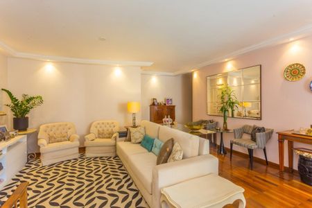 Apartamento à venda com 3 quartos, 120m² em Sumaré, São Paulo