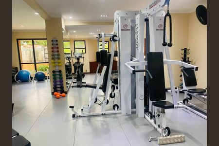 Apartamento à venda com 240m², 4 quartos e 4 vagas