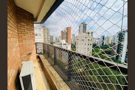 Apartamento à venda com 240m², 4 quartos e 4 vagas