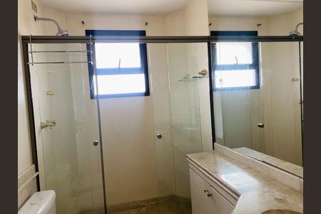 Apartamento à venda com 240m², 4 quartos e 4 vagas