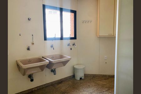 Apartamento à venda com 240m², 4 quartos e 4 vagas