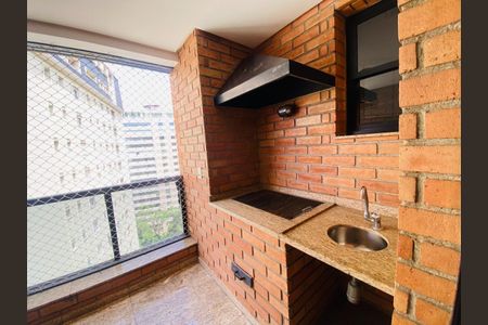 Apartamento à venda com 240m², 4 quartos e 4 vagas
