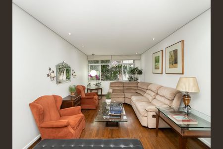 Apartamento à venda com 3 quartos, 130m² em Cerqueira César, São Paulo