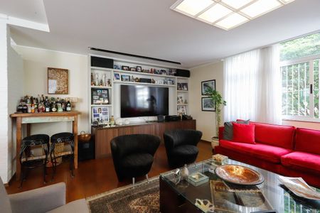 Apartamento à venda com 3 quartos, 198m² em Santa Cecilia, São Paulo
