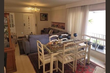 Apartamento à venda com 3 quartos, 130m² em Cerqueira César, São Paulo