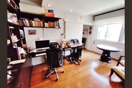 Apartamento à venda com 3 quartos, 180m² em Santa Cecilia, São Paulo