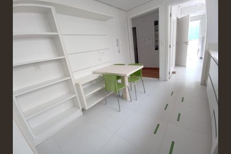 Casa de condomínio à venda com 414m², 3 quartos e 3 vagas