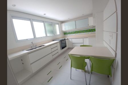 Casa de condomínio à venda com 414m², 3 quartos e 3 vagas