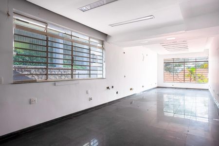 Casa à venda com 412m², 5 quartos e 4 vagas