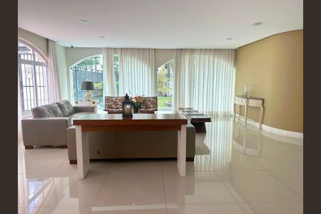 Apartamento à venda com 3 quartos, 123m² em Itaim Bibi, São Paulo