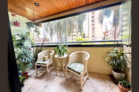 Apartamento à venda com 128m², 4 quartos e 2 vagas