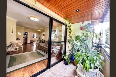 Apartamento à venda com 128m², 4 quartos e 2 vagas