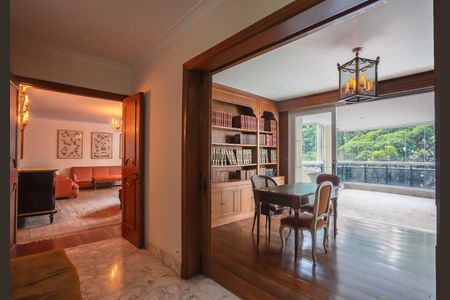 Apartamento à venda com 4 quartos, 470m² em Cerqueira César, São Paulo