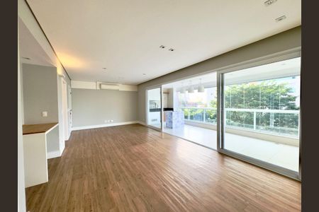 Apartamento à venda com 3 quartos, 162m² em Vila Romana, São Paulo