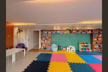 Apartamento à venda com 3 quartos, 205m² em Jardim Paulista, São Paulo