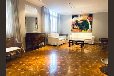 Apartamento à venda com 3 quartos, 158m² em Cerqueira César, São Paulo
