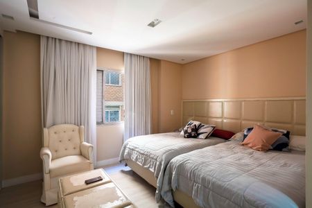 Apartamento à venda com 3 quartos, 200m² em Santa Cecilia, São Paulo