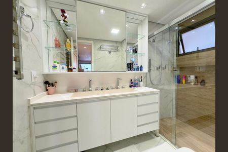 Apartamento à venda com 168m², 3 quartos e 3 vagas