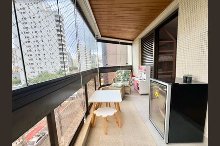 Apartamento à venda com 168m², 3 quartos e 3 vagas