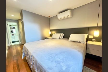 Apartamento à venda com 168m², 3 quartos e 3 vagas