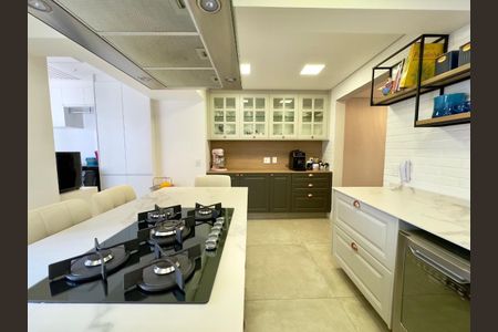 Apartamento à venda com 168m², 3 quartos e 3 vagas