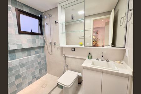 Apartamento à venda com 168m², 3 quartos e 3 vagas