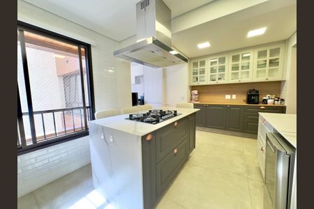 Apartamento à venda com 168m², 3 quartos e 3 vagas