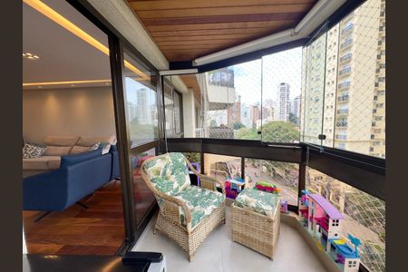 Apartamento à venda com 168m², 3 quartos e 3 vagas