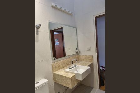 Casa à venda com 120m², 2 quartos e 2 vagas