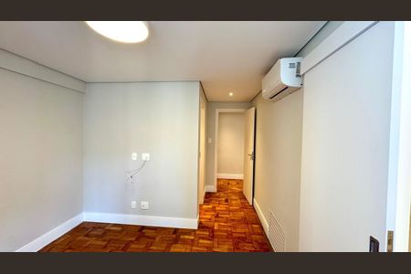 Apartamento à venda com 3 quartos, 228m² em Jardim Paulista, São Paulo