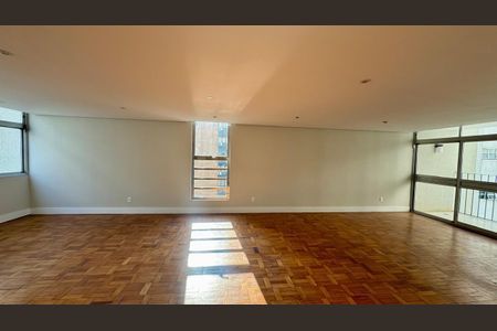 Apartamento à venda com 3 quartos, 228m² em Jardim Paulista, São Paulo